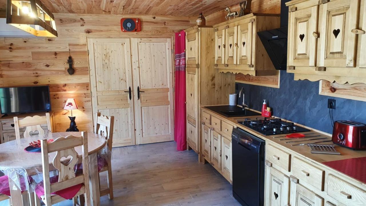 Chez Lavalou Gite 4* Chaleureux En Bois Lannemezan Exteriör bild