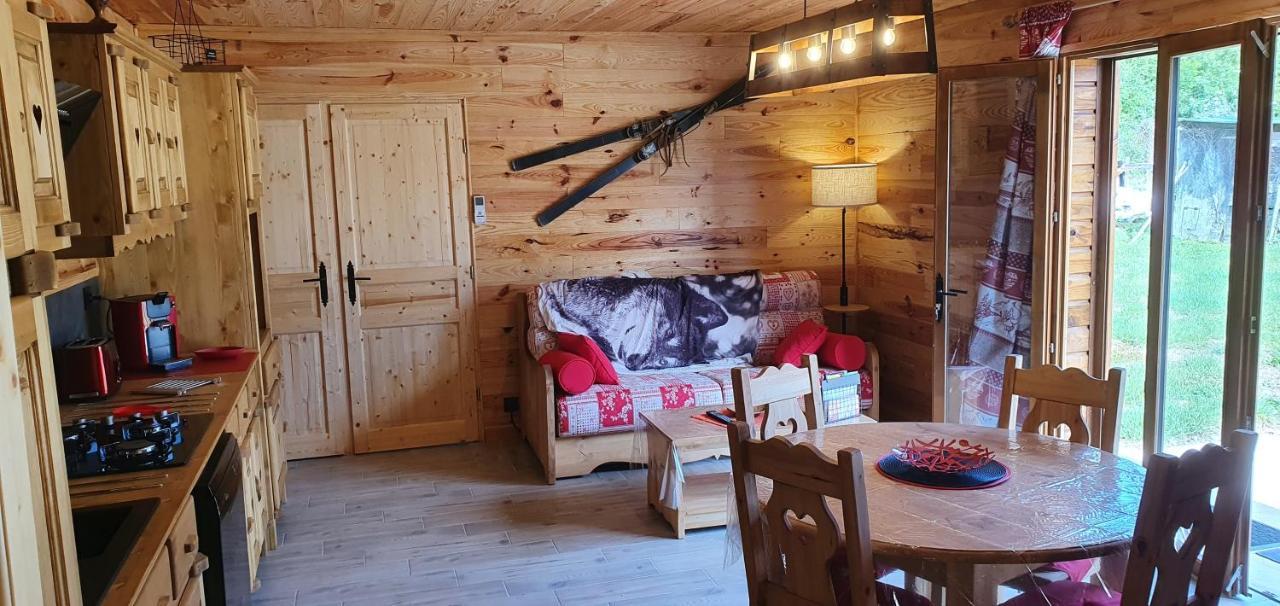 Chez Lavalou Gite 4* Chaleureux En Bois Lannemezan Exteriör bild